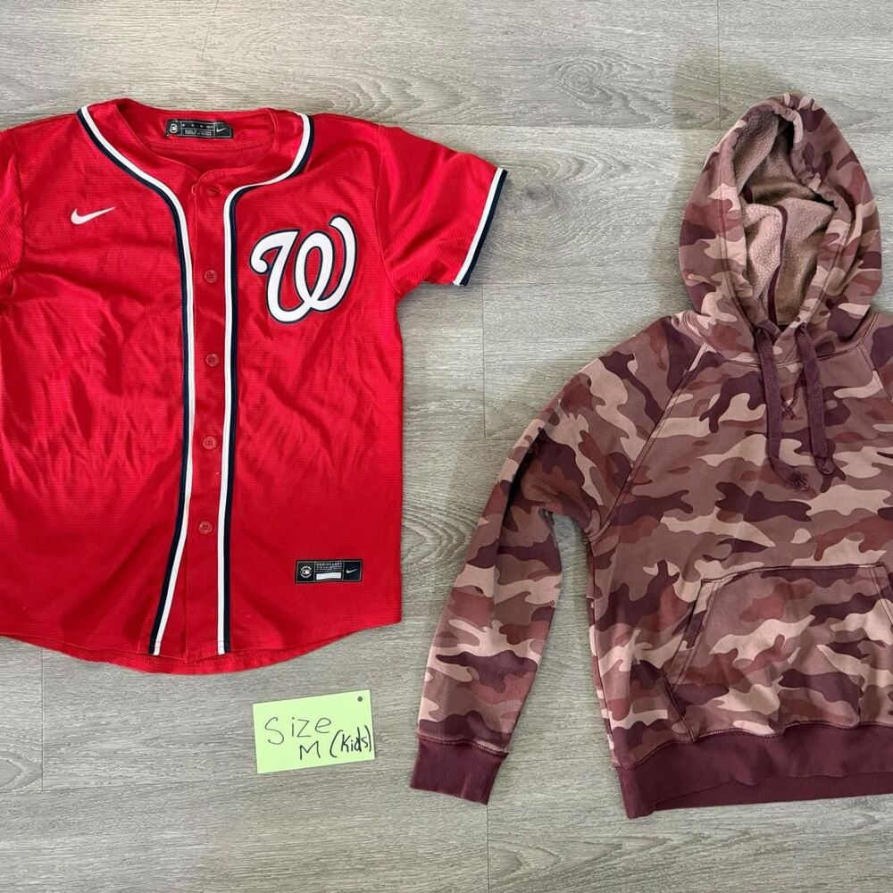 Nike Men's Red and Burgundy Jersey